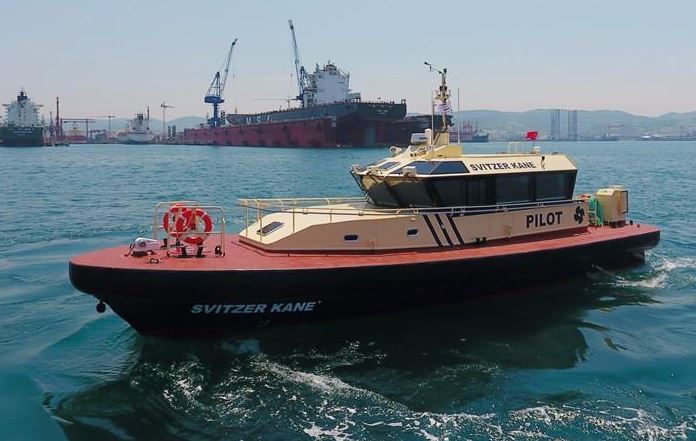 Défenses de Vedettes Ocean 3 - Pilotine Svitzer Kane ECCA