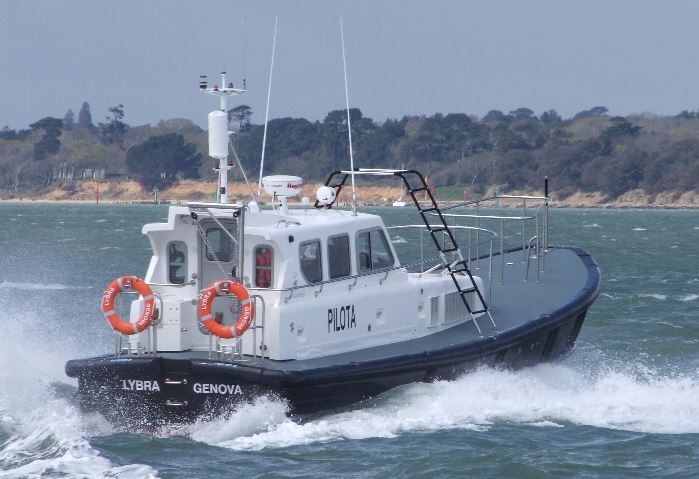 Défenses de Vedettes Ocean 3 - Pilotine Lybra Gênes Italie