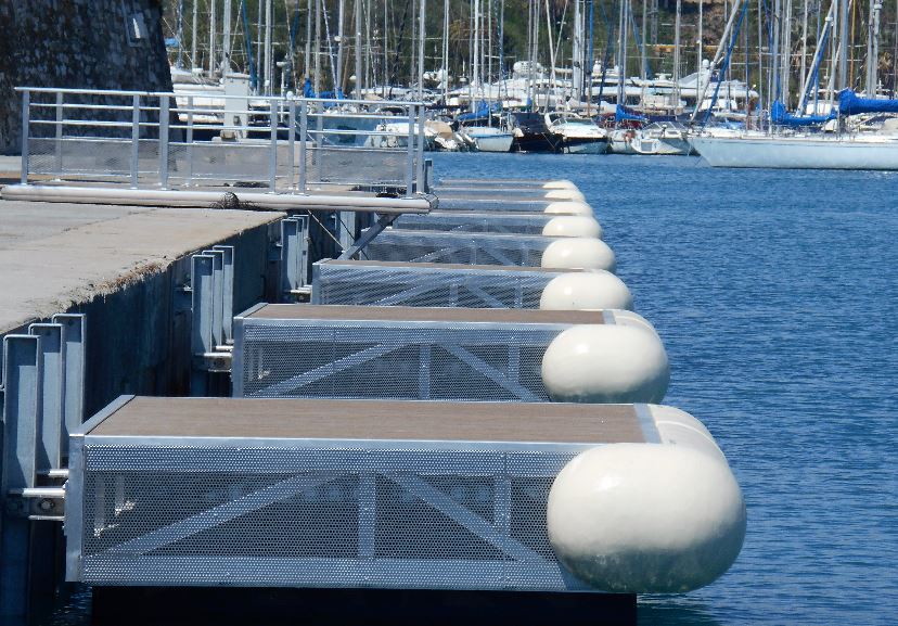 Défenses de Ponton Grande Plaisance Ocean 3 - Monaco 01