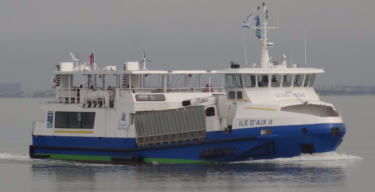 Equipements Défenses de Vedettes Ocean 3 - Vedette à Passagers Aix- Fouras