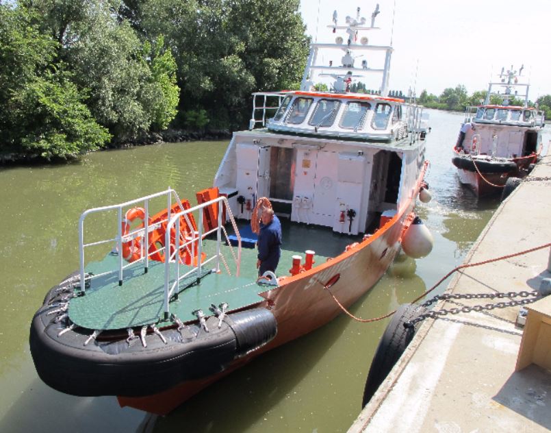 Défenses de Vedettes Ocean 3 - 8 Crewboats Shuttle Uno & Due